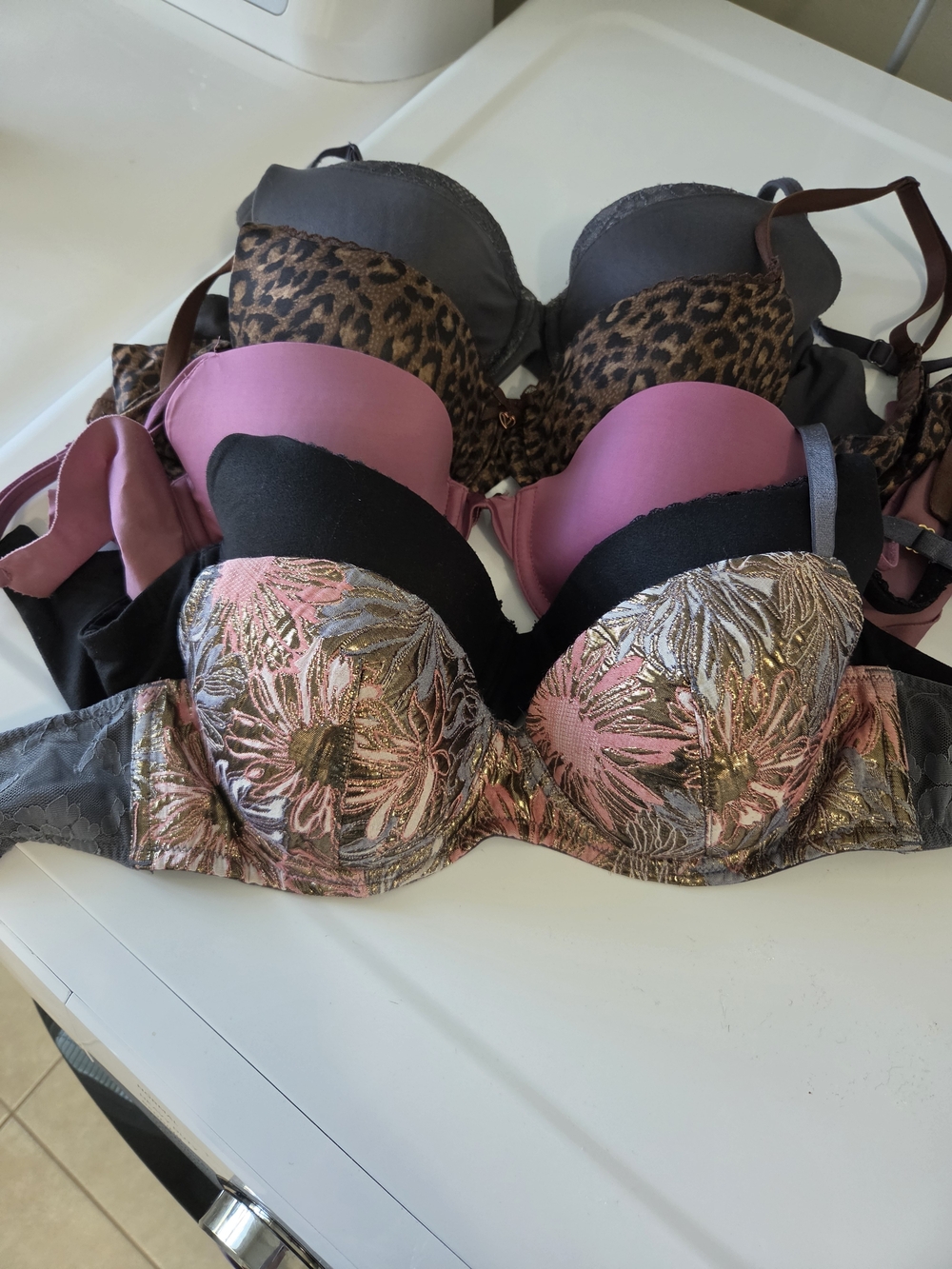 Victoria's Secret 34C Bras 5 Pack Bundle